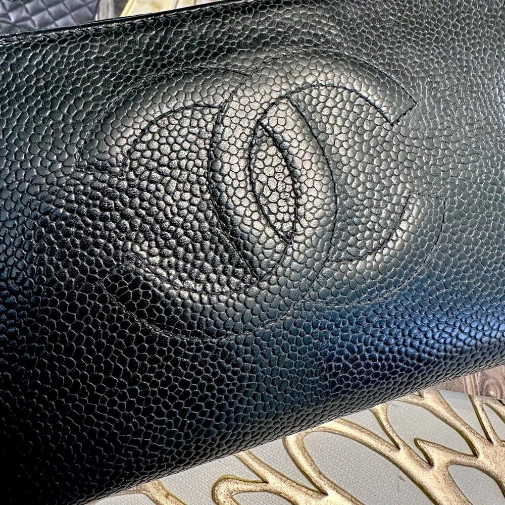 CHANEL Long Zip Wallet Caviar - Picture 2 of 10
